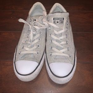 Converse tennis shoes sz 10